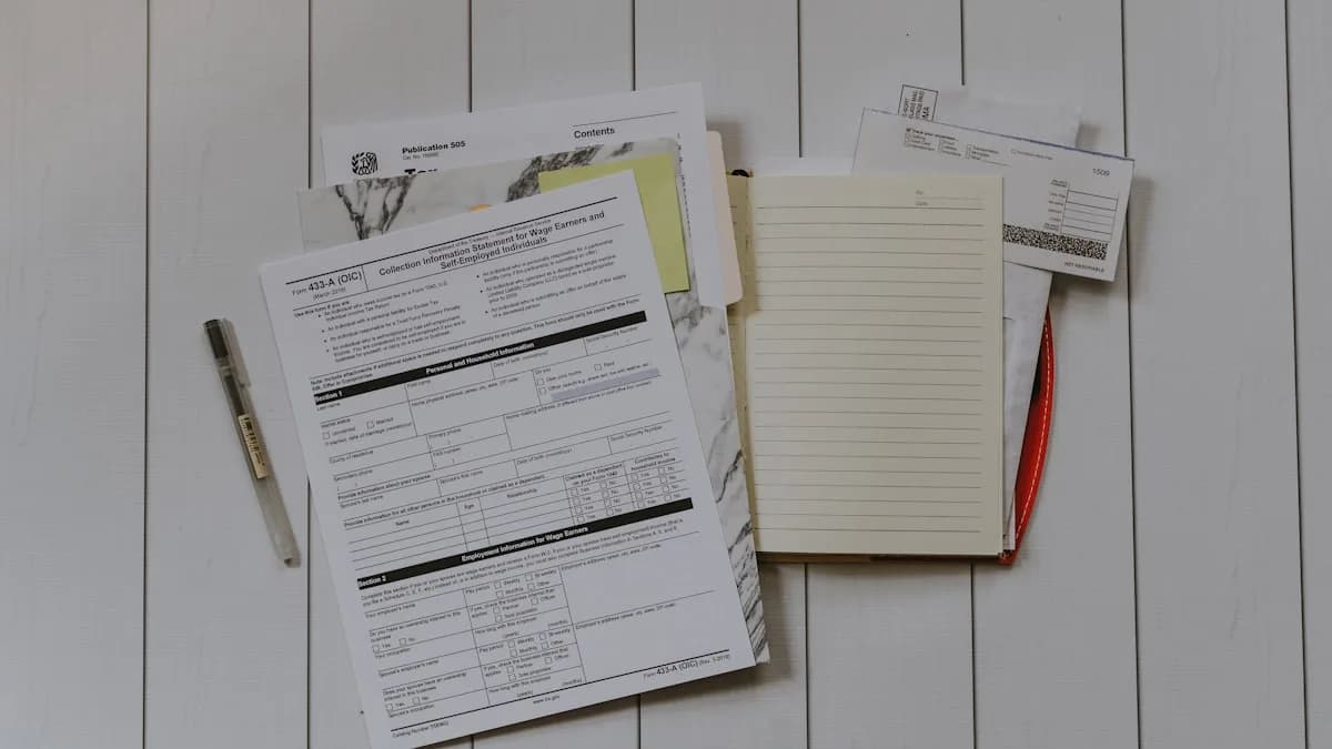 Featured image for 8 Best Invoicing Apps for Contractors in 2026 (Free and Paid)
